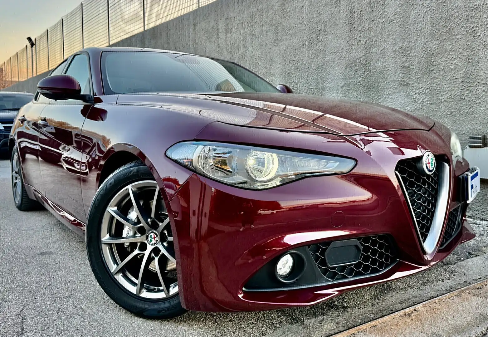 Alfa Romeo Giulia 2.2 Turbodiesel 150 CV AT8 Super Rosso - 1