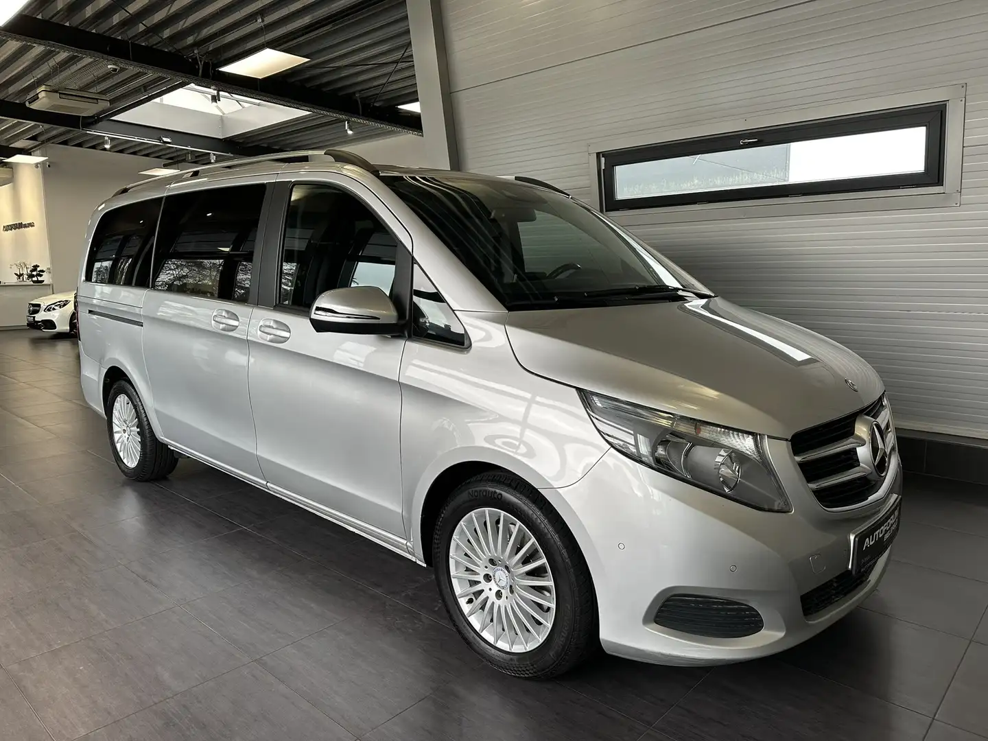Mercedes-Benz V 220 d EDITION Lang|Navi|Kamera|Totwinkel|LM17 Zilver - 1