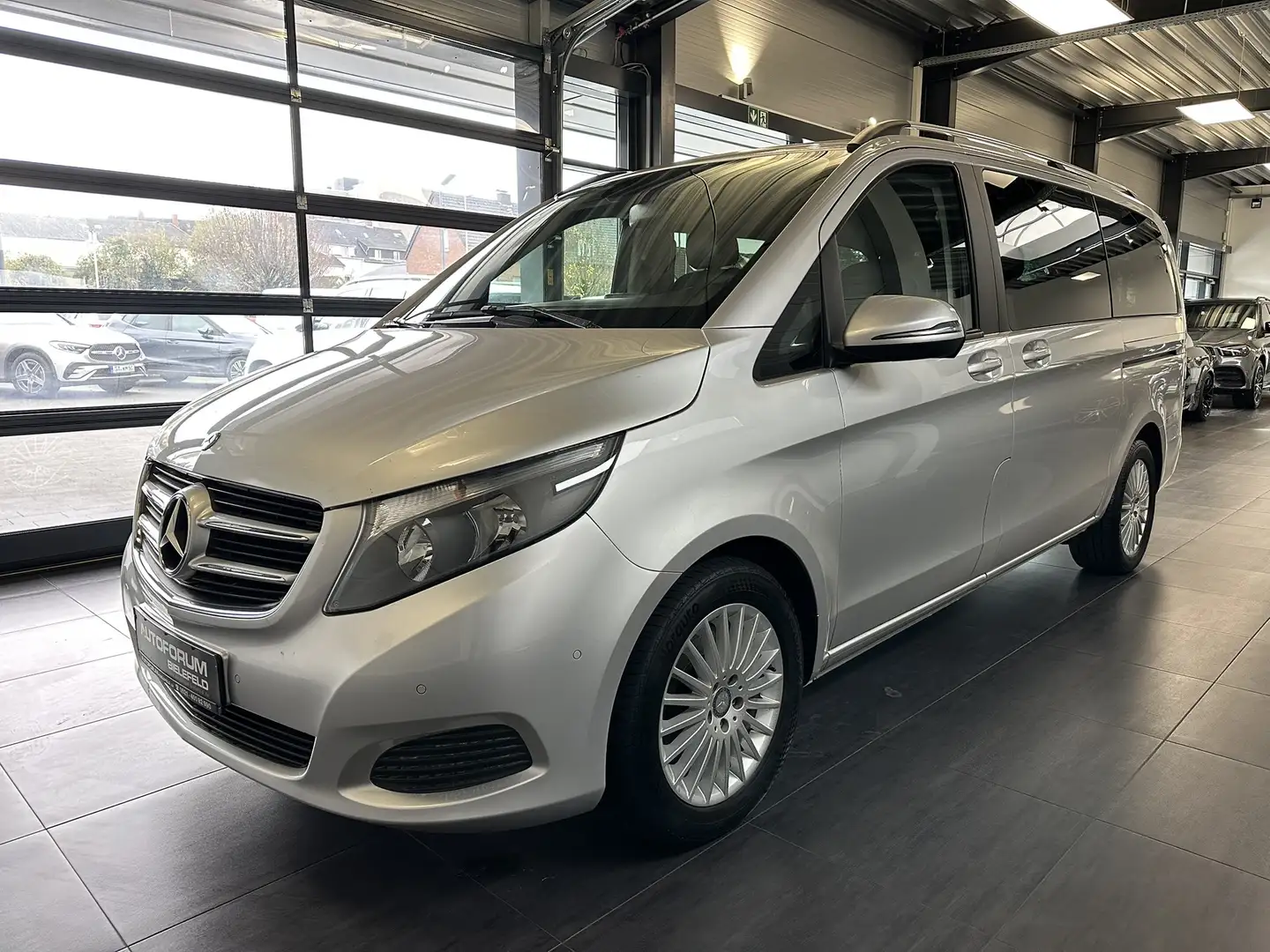 Mercedes-Benz V 220 d EDITION Lang|Navi|Kamera|Totwinkel|LM17 Zilver - 2