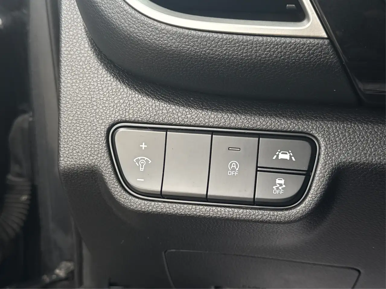 Kia Seltos снимка Kia Seltos