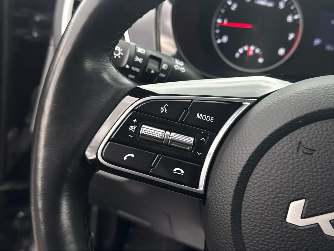 Kia Seltos снимка Kia Seltos