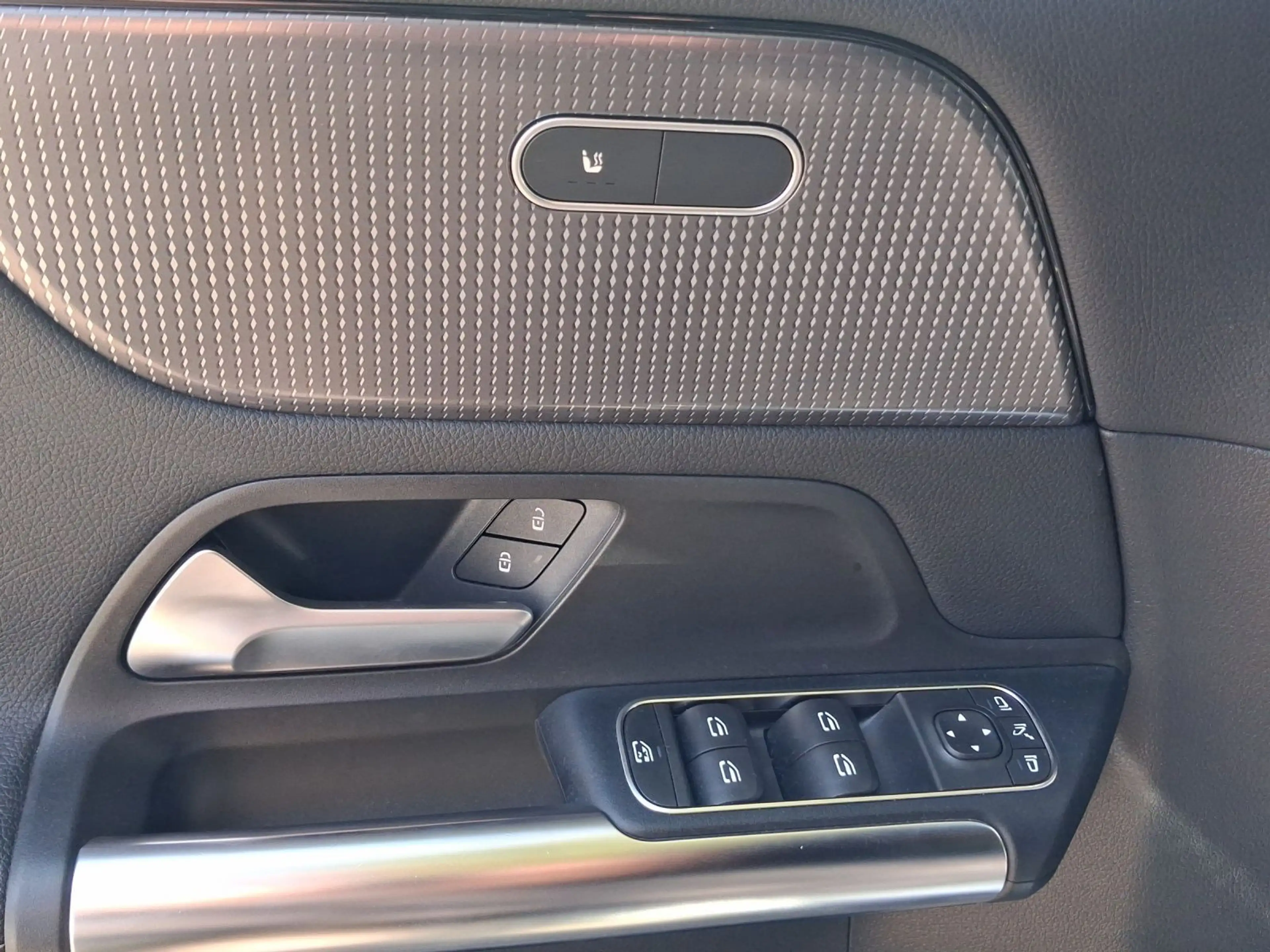 Mercedes-Benz B 250 PROGRESSIV LED SHZ NAVI LM18 — photo 8