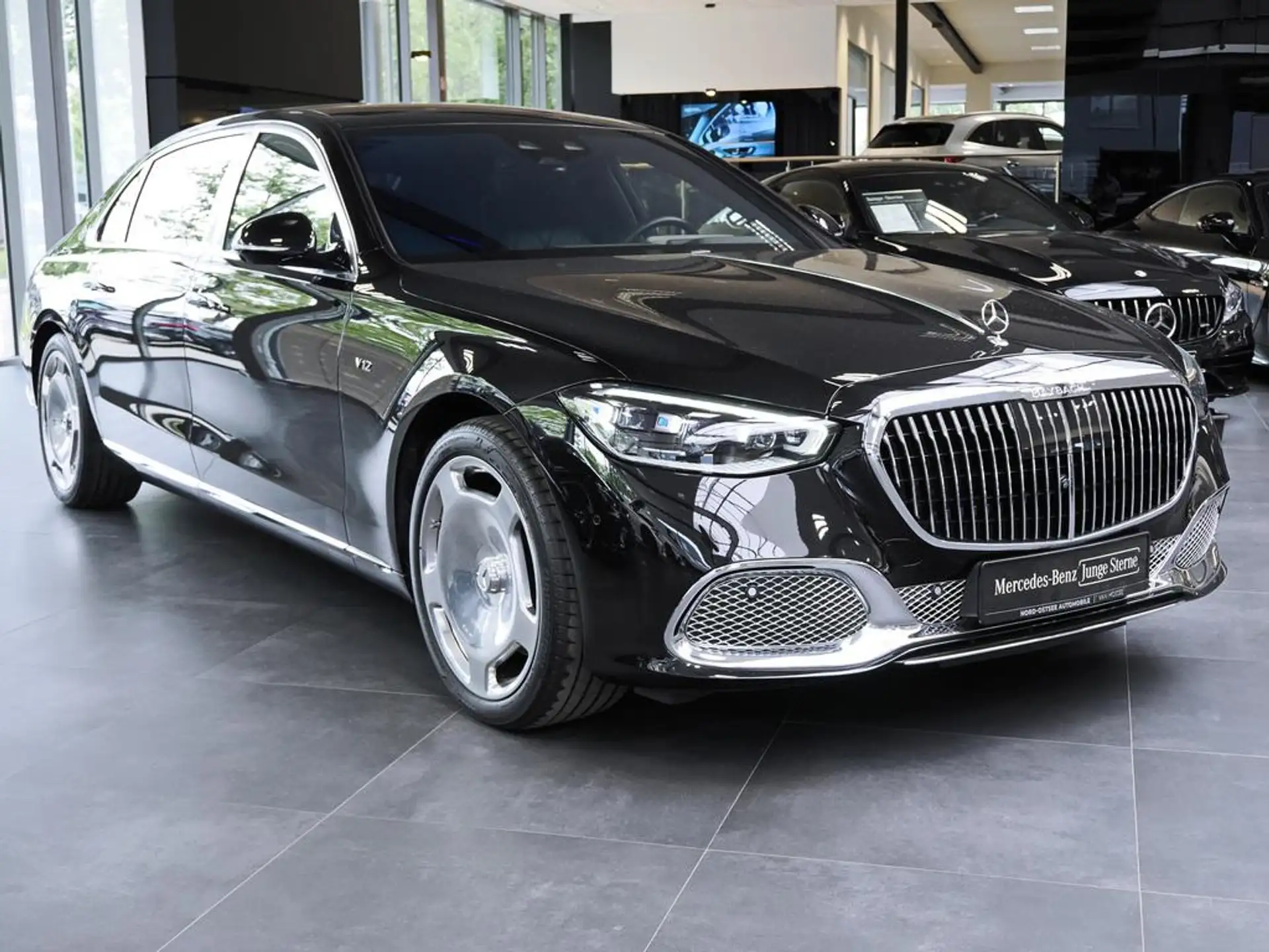 벤츠 S-클래스 S 680 2024 검정 사진 4