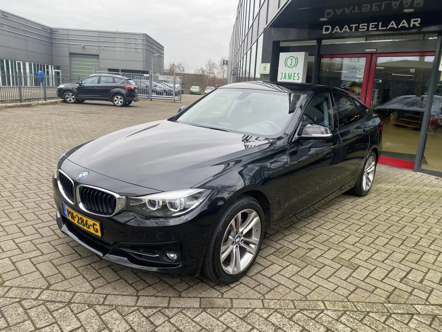 BMW 330 3-serie GT 330i Leer Navi Nero - 2