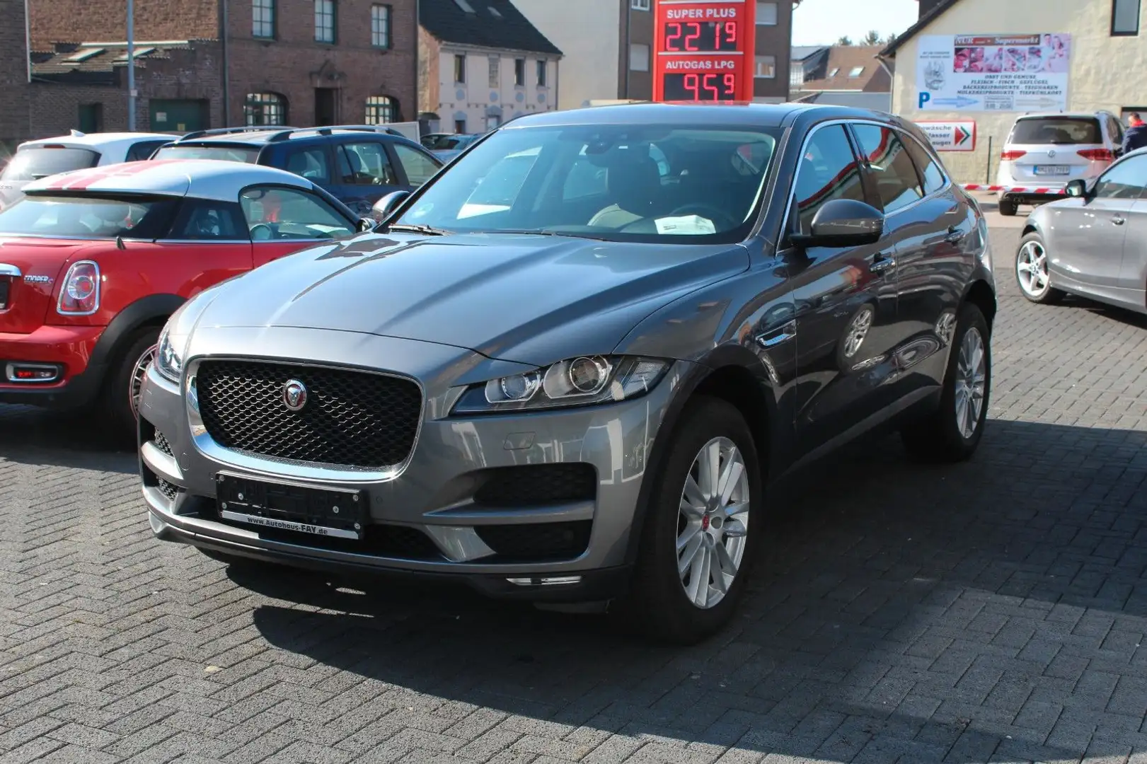 Jaguar F-Pace F-PACE Prestige AWD Grau - 1