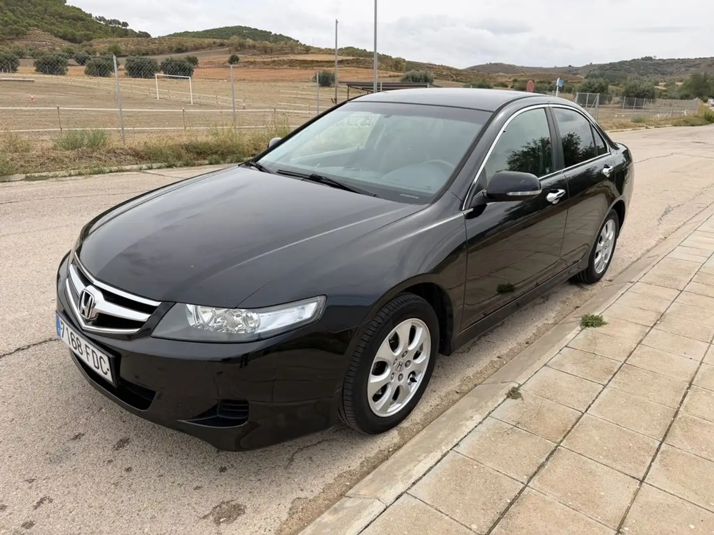 Honda Accord 2.0 Sport Negro - 1