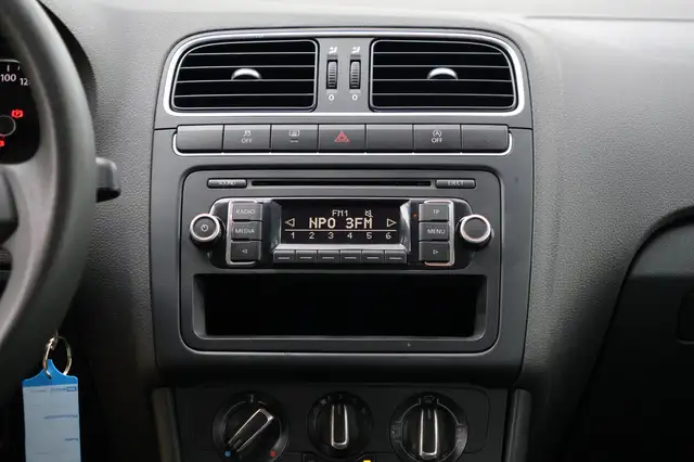 Volkswagen Polo view 15