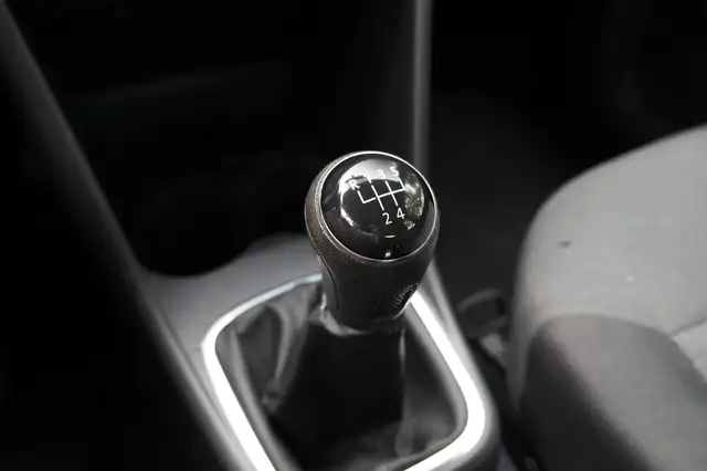 Volkswagen Polo view 24