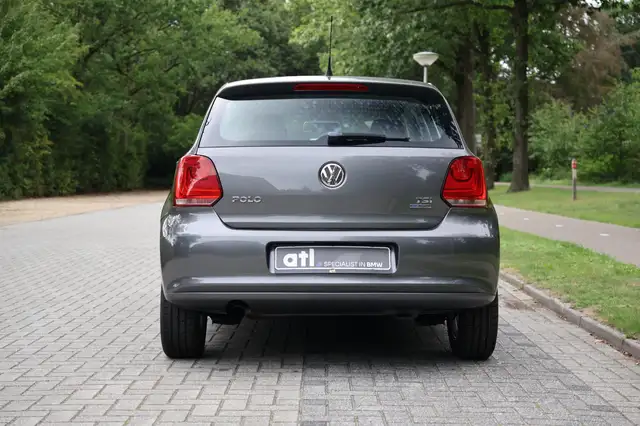 Volkswagen Polo view 5