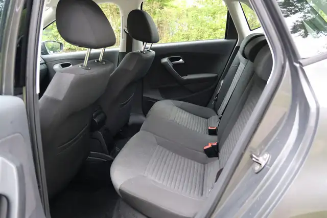 Volkswagen Polo view 12
