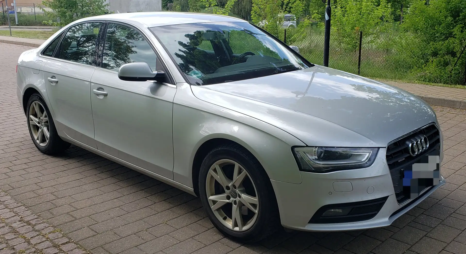 Audi A4 3.0 TDI DPF clean diesel quattro S tronic Ambiente Plateado - 1
