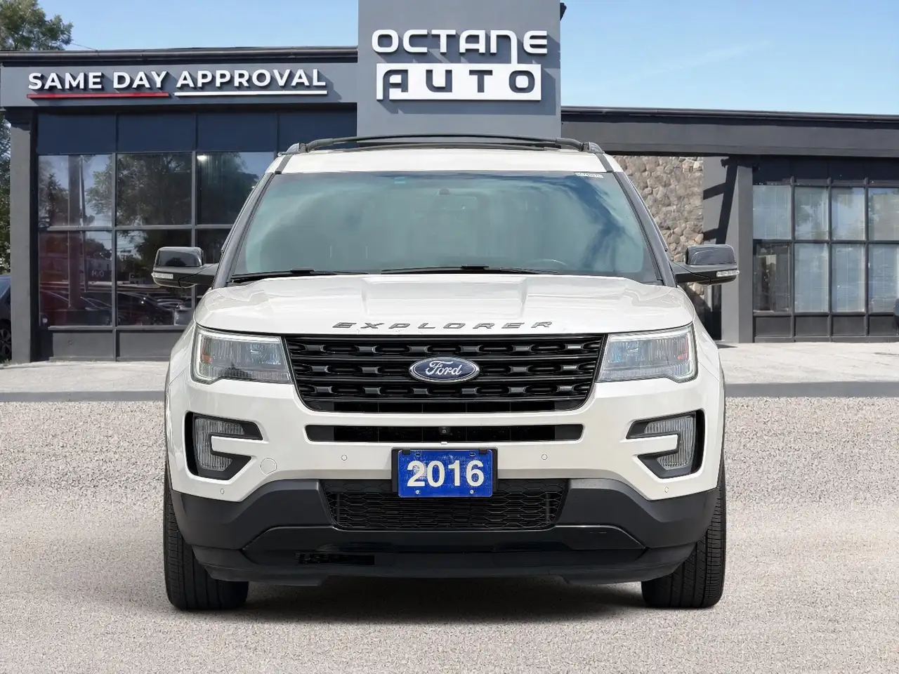 Ford Explorer photo Ford Explorer