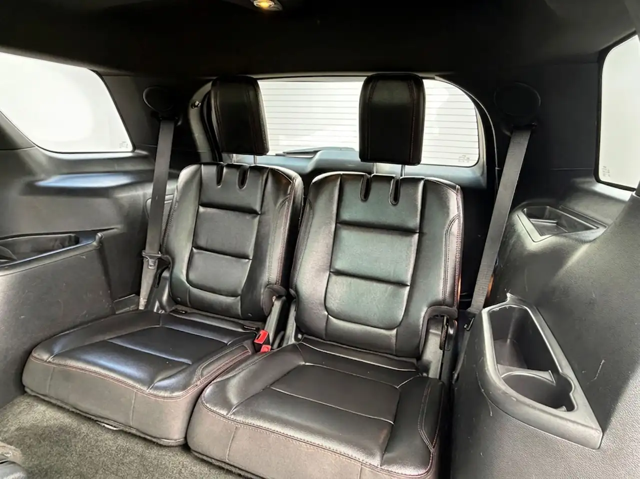 Ford Explorer photo Ford Explorer