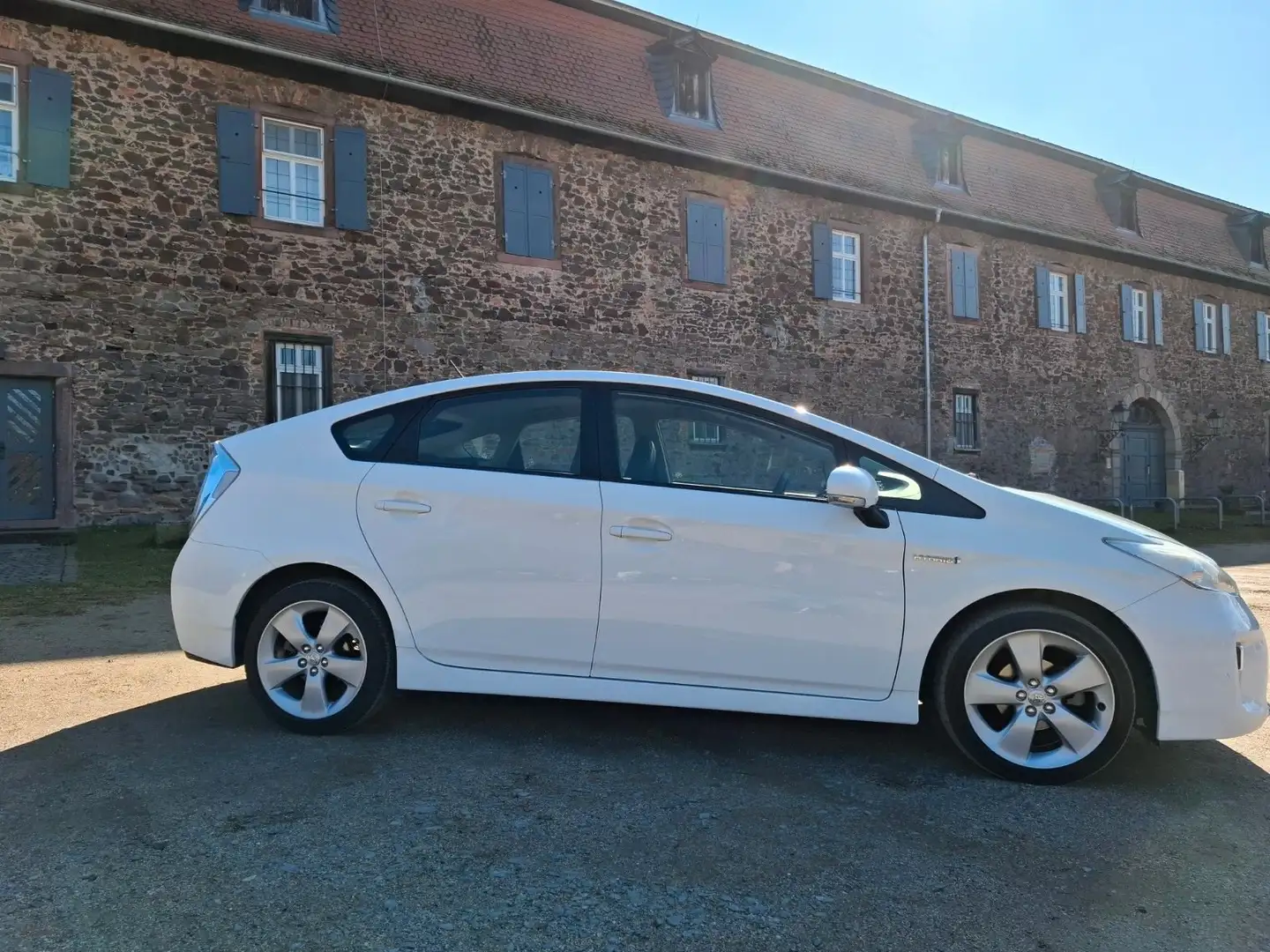 Toyota Prius Prius 1,8 VVT-i Hybrid Weiß - 1