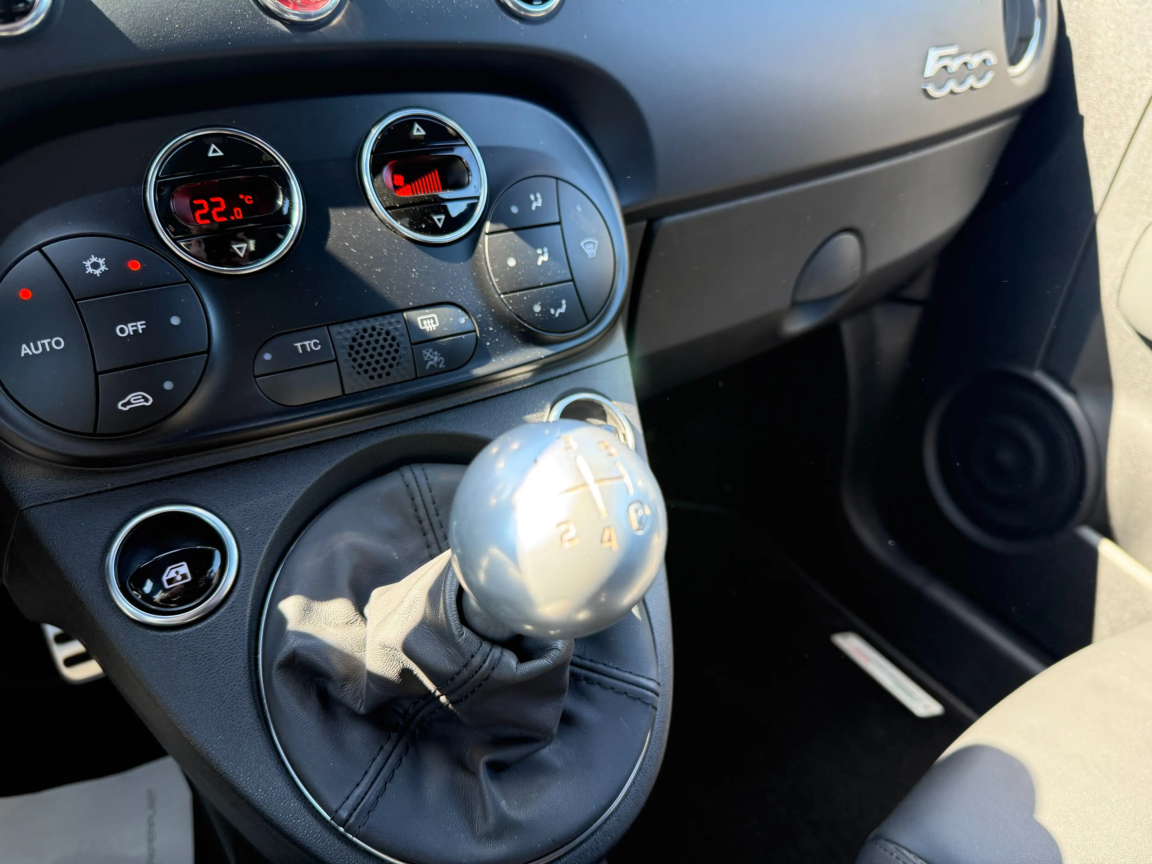Abarth 695 Competizione Sabelt Carbon Brembo Beats Navi — photo 14