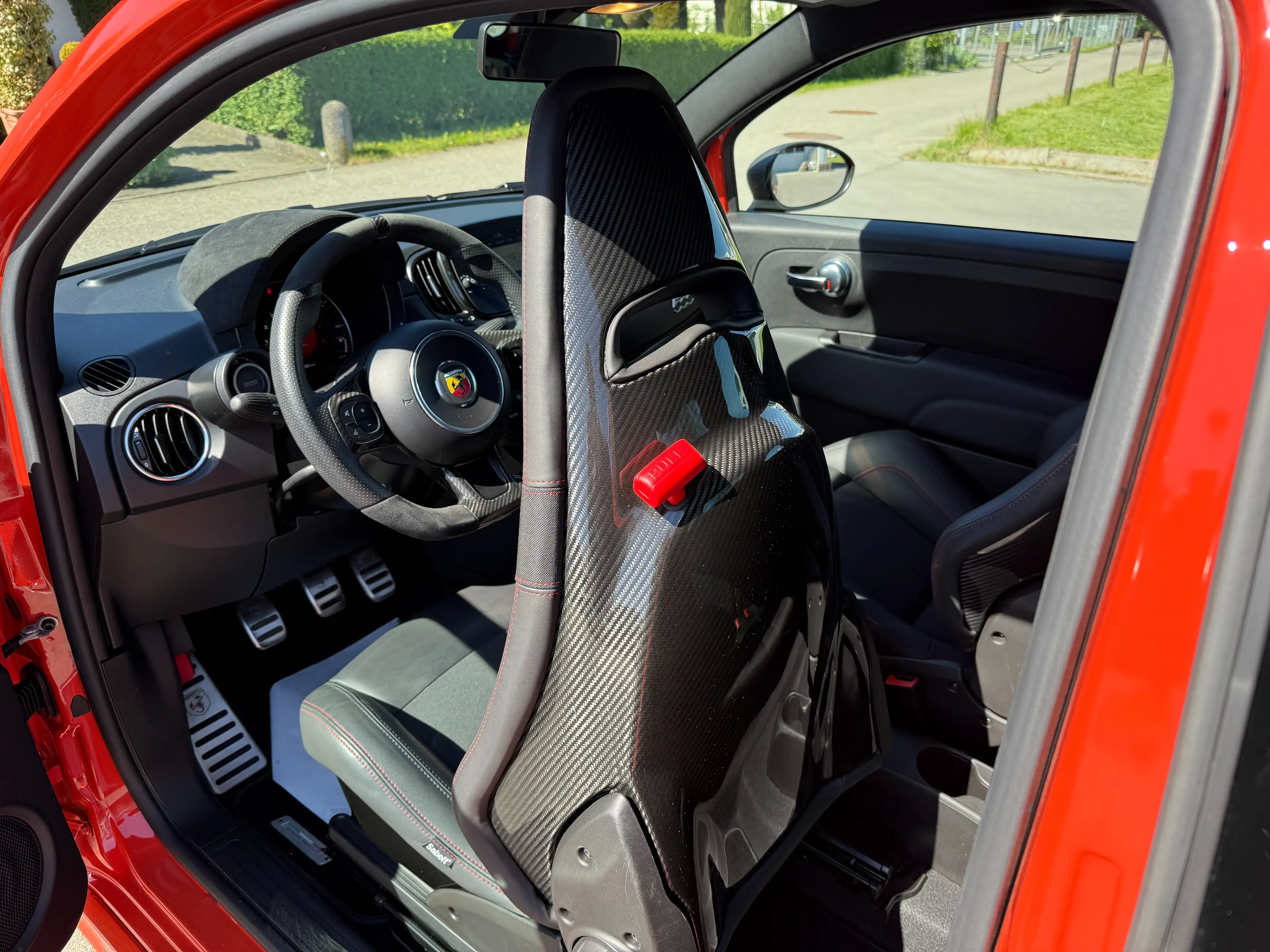Abarth 695 Competizione Sabelt Carbon Brembo Beats Navi — photo 7