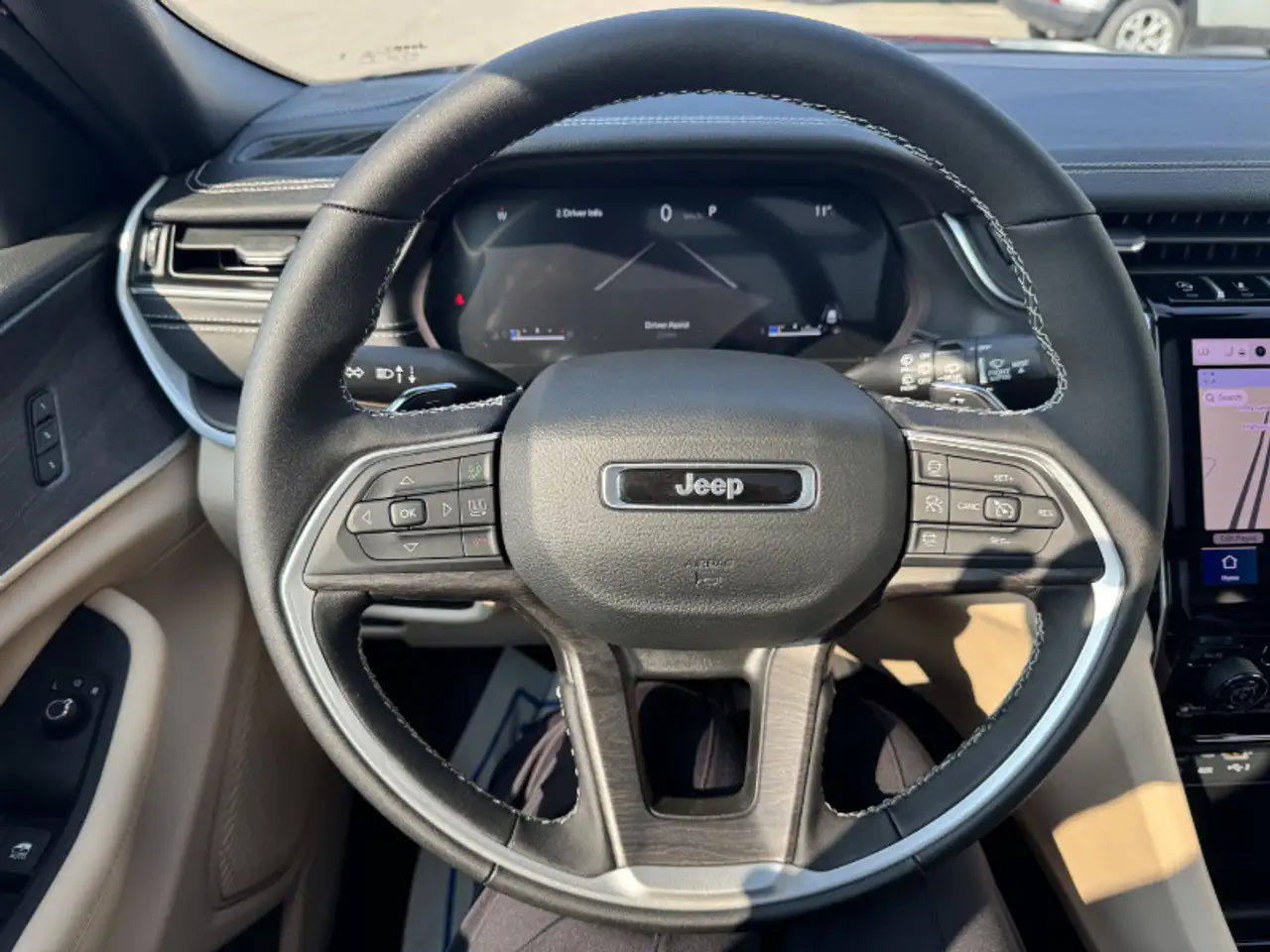 Jeep Grand Cherokee снимка Jeep Grand Cherokee