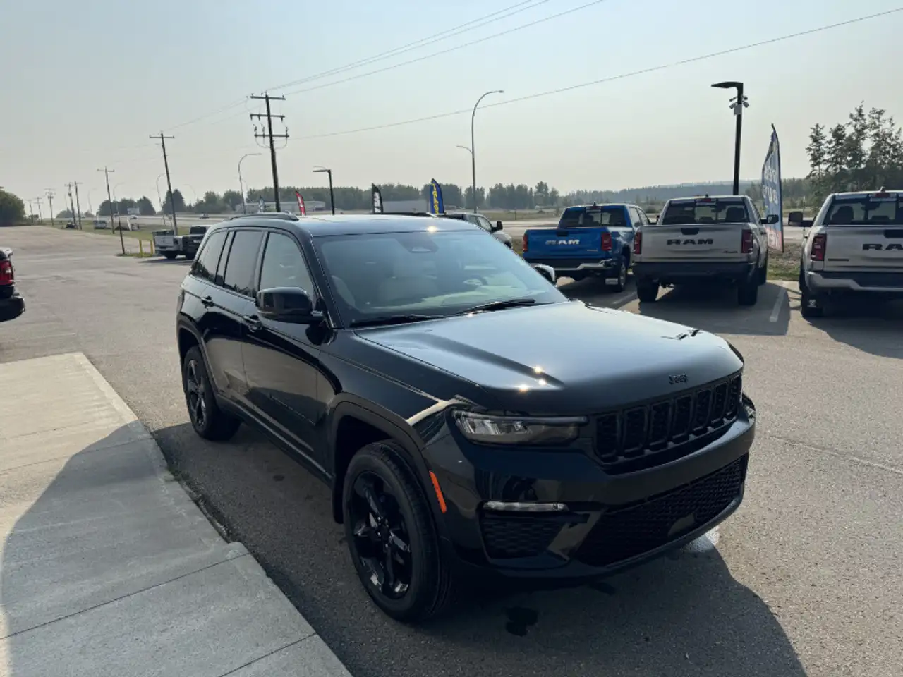 Jeep Grand Cherokee снимка Jeep Grand Cherokee