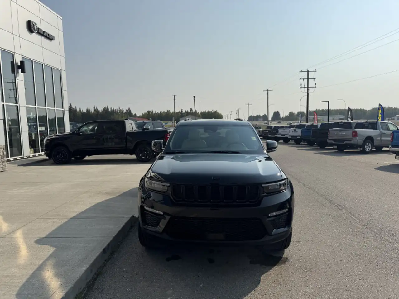 Jeep Grand Cherokee снимка Jeep Grand Cherokee