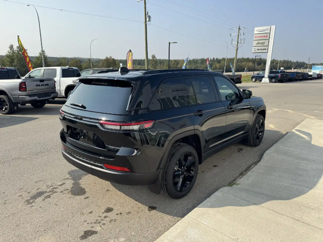 Jeep Grand Cherokee снимка Jeep Grand Cherokee