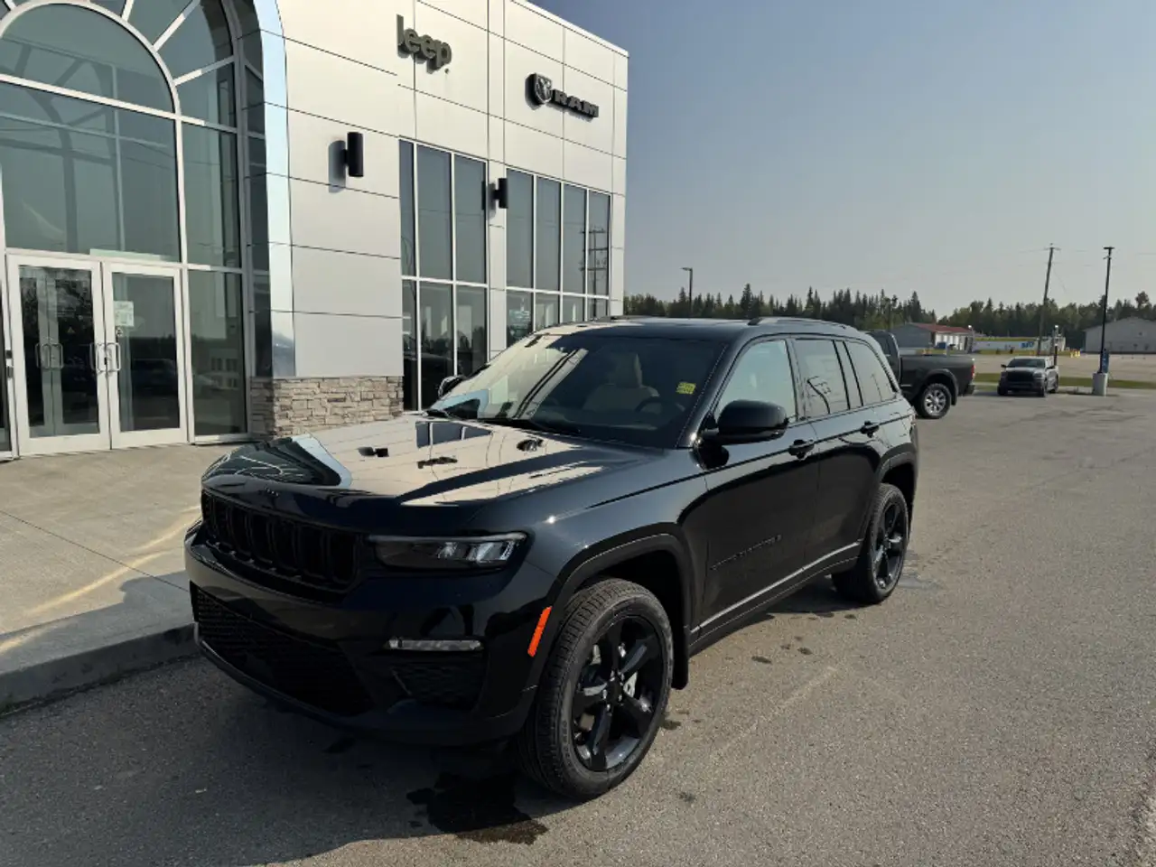 Jeep Grand Cherokee снимка Jeep Grand Cherokee