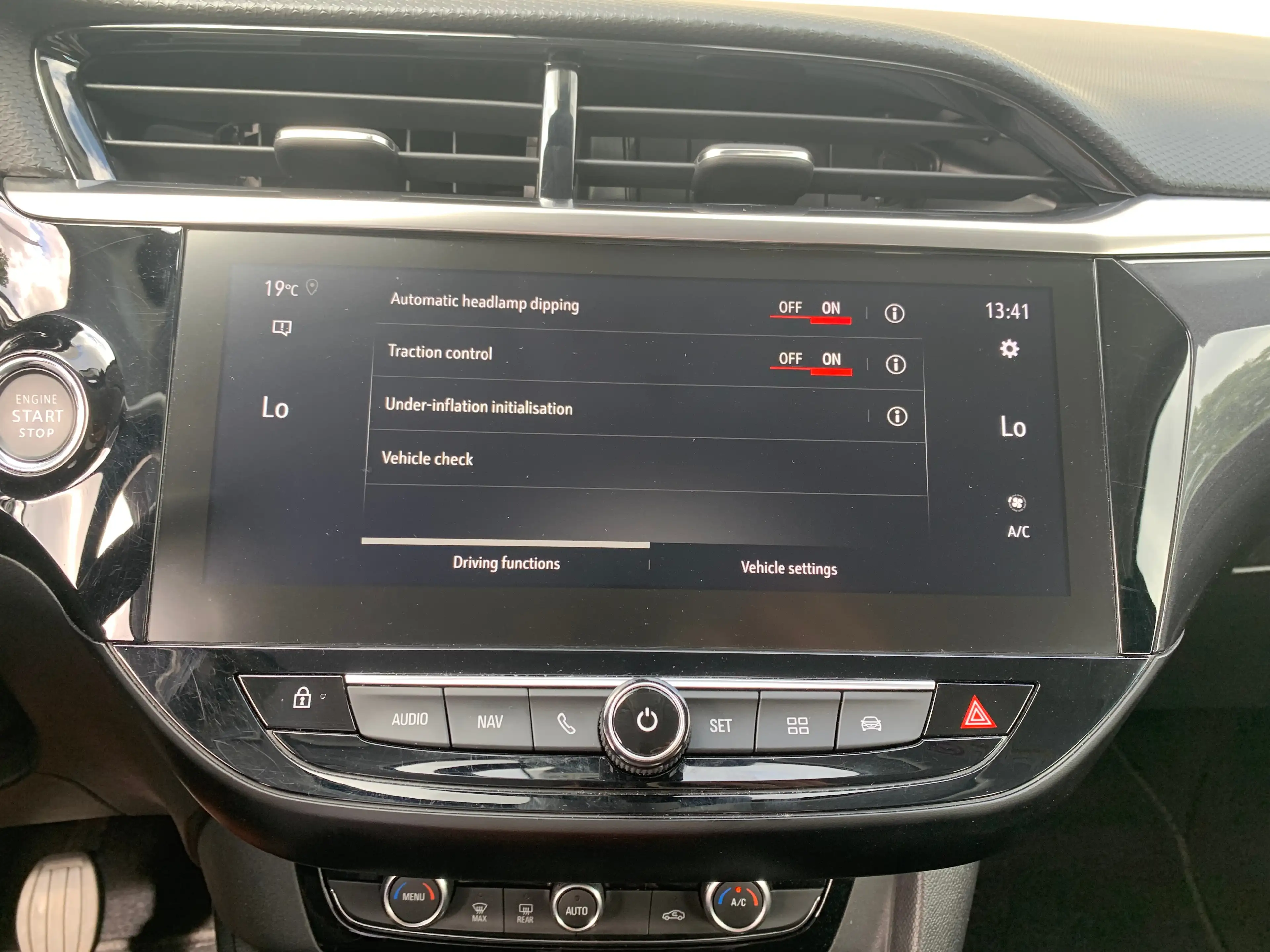 Opel Corsa 1.2 Elegance Airco | Camera | Cruise Control | DAB — photo 22