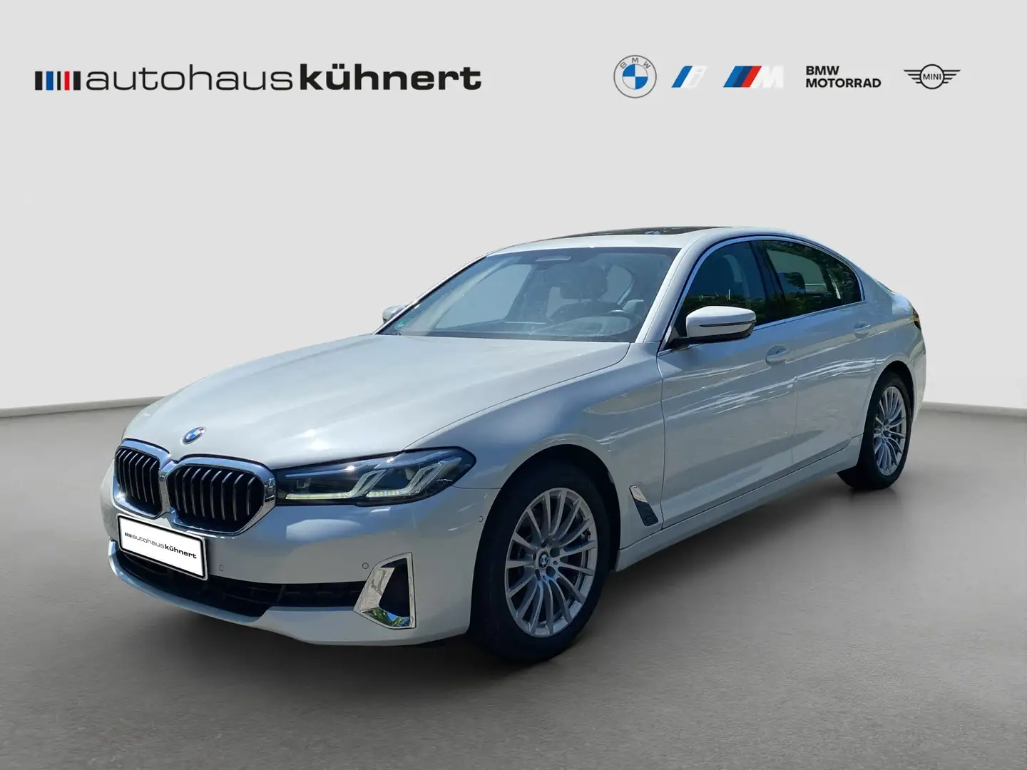 BMW 520 d xDrive Limousine LuxuryLine Laser ACC AHK SHD Wit - 1