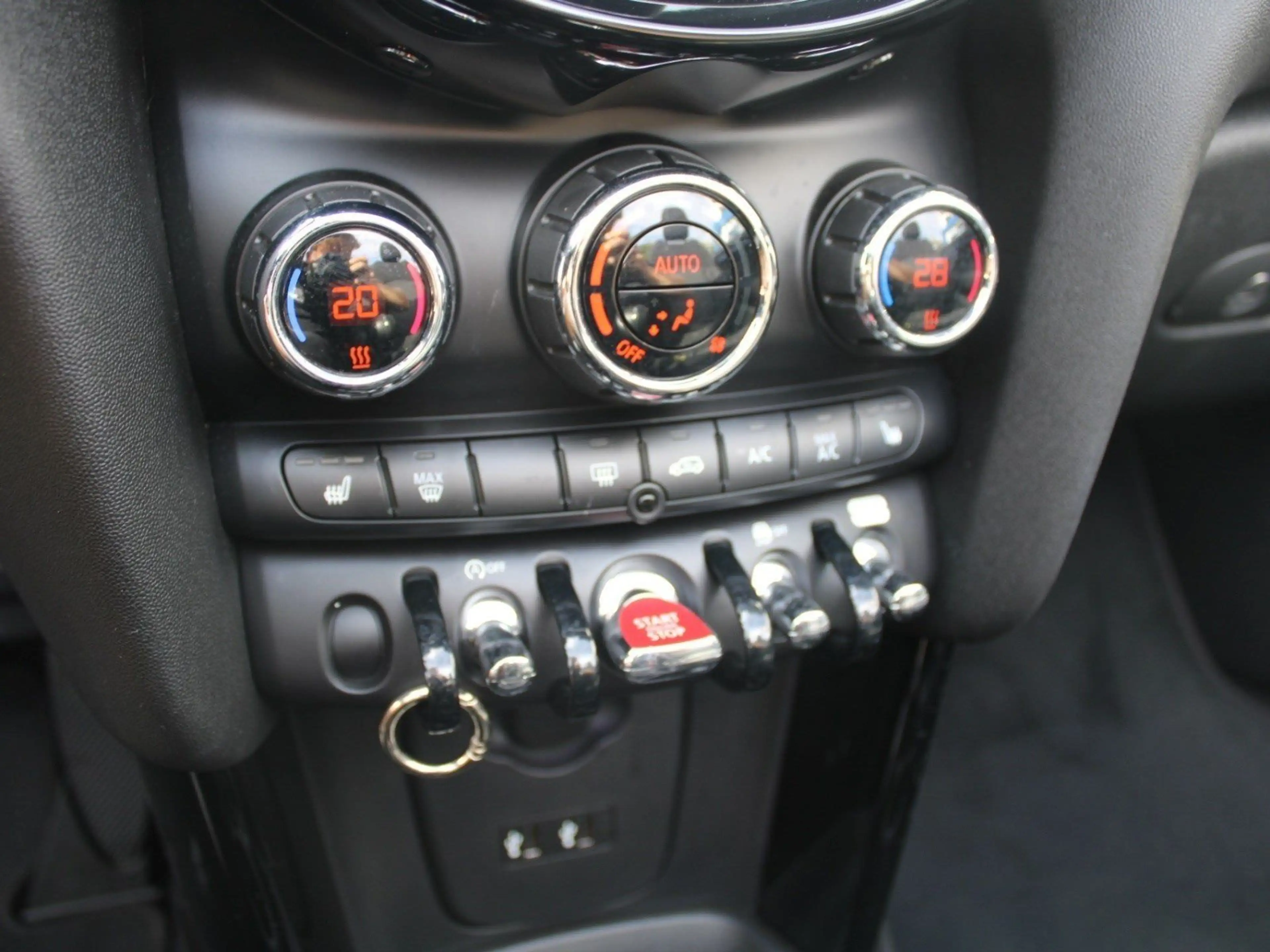 MINI Cooper S Cabrio — photo 11