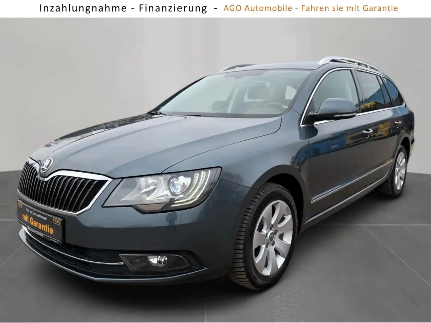 Skoda Superb Combi Elegance Navi AHK Gris - 1
