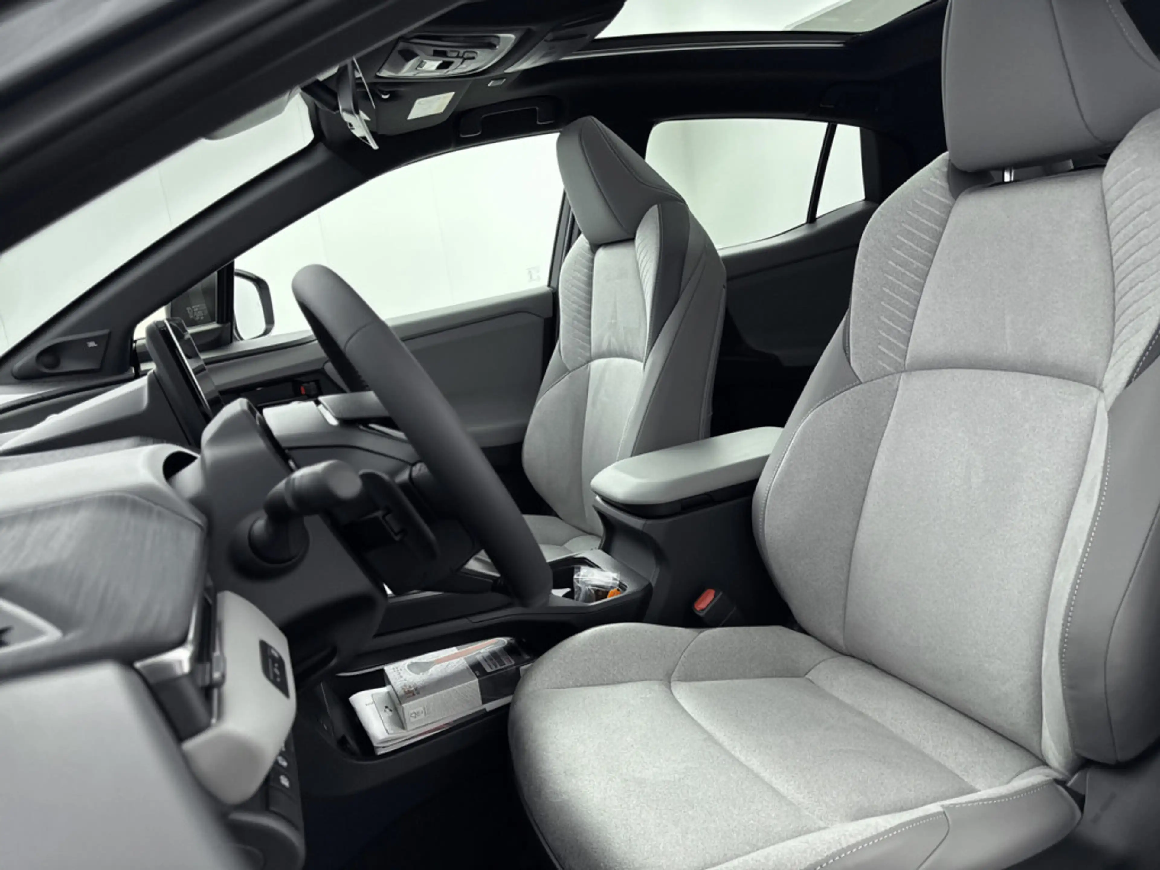 Toyota C-HR+ Executive AWD 77 kWh *NIEUW* — photo 15