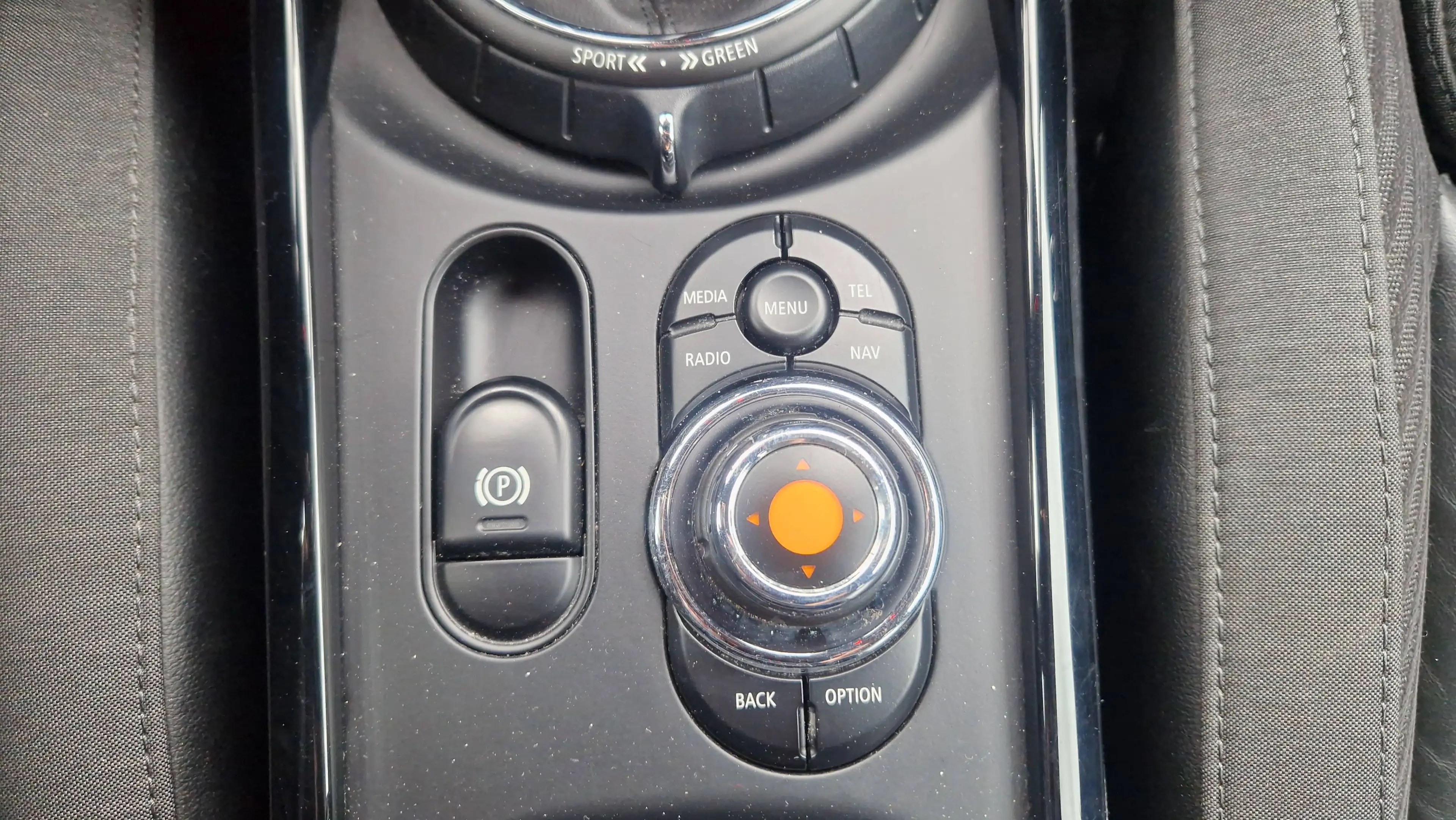MINI Cooper D Clubman Clubman 2,0D*LED*Navi*SH*TÜV Service neu*Garantie — photo 15