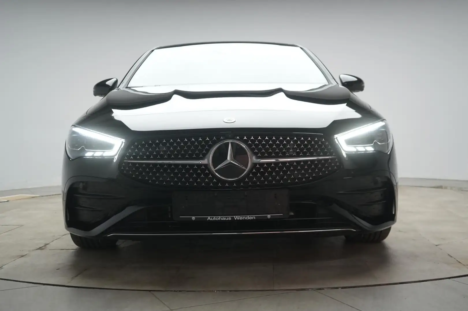 Mercedes-Benz CLA 200 7G-DCT AMG Line Advanced Plus Distronic/ Noir - 2