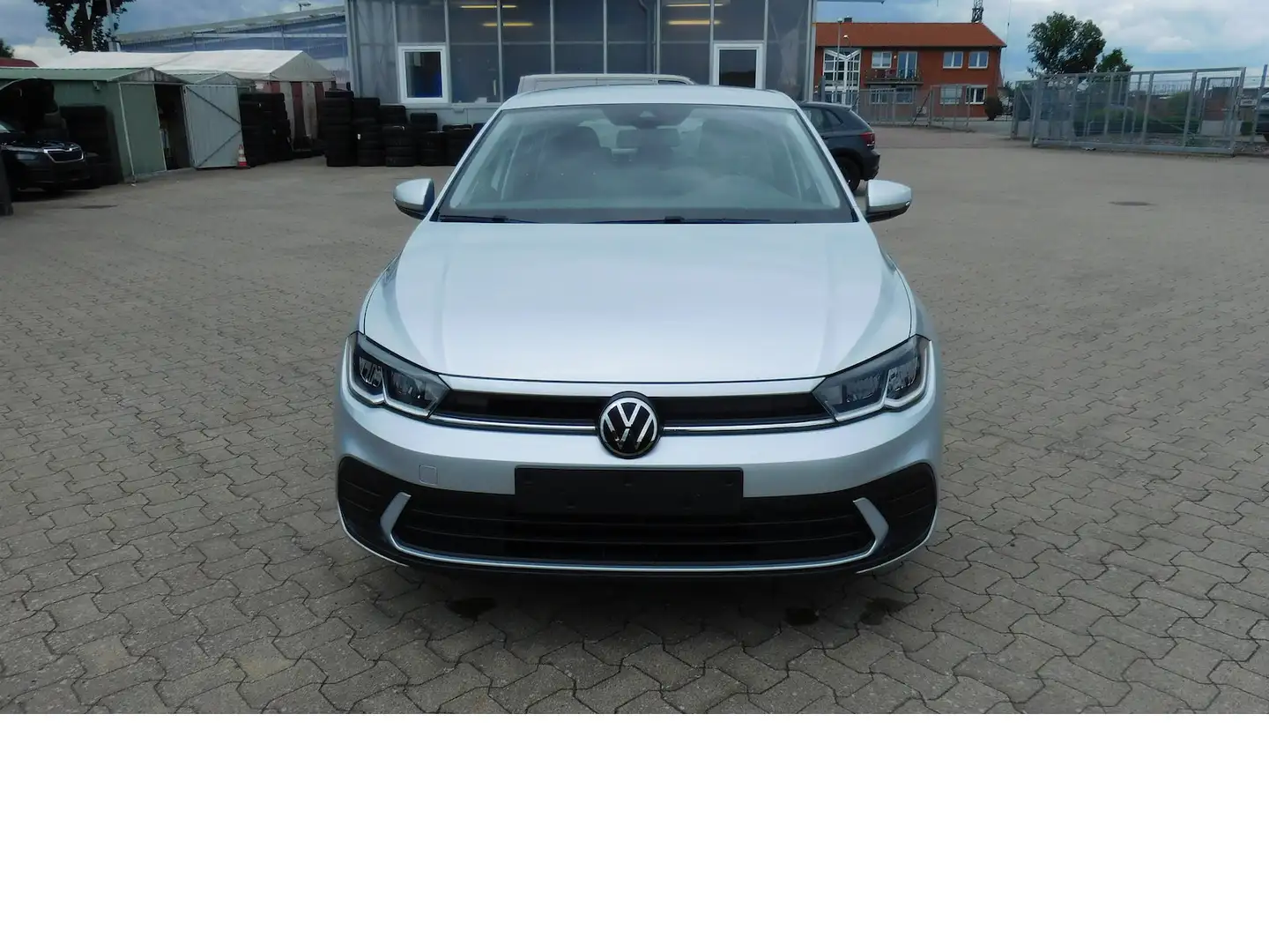 Volkswagen Polo 1.0 Fresh MPI BMT 4Trg Klima Navi Silber - 1