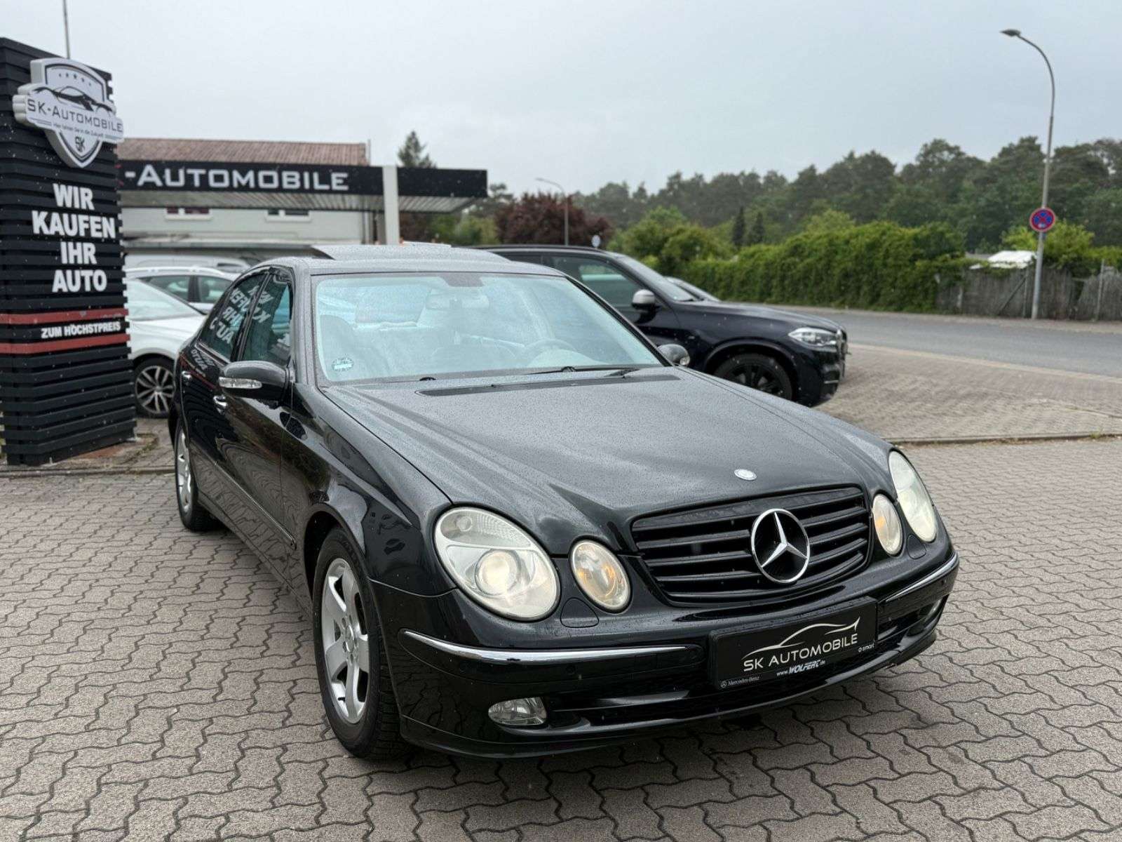 Second hand Mercedes Benz E-Class 320