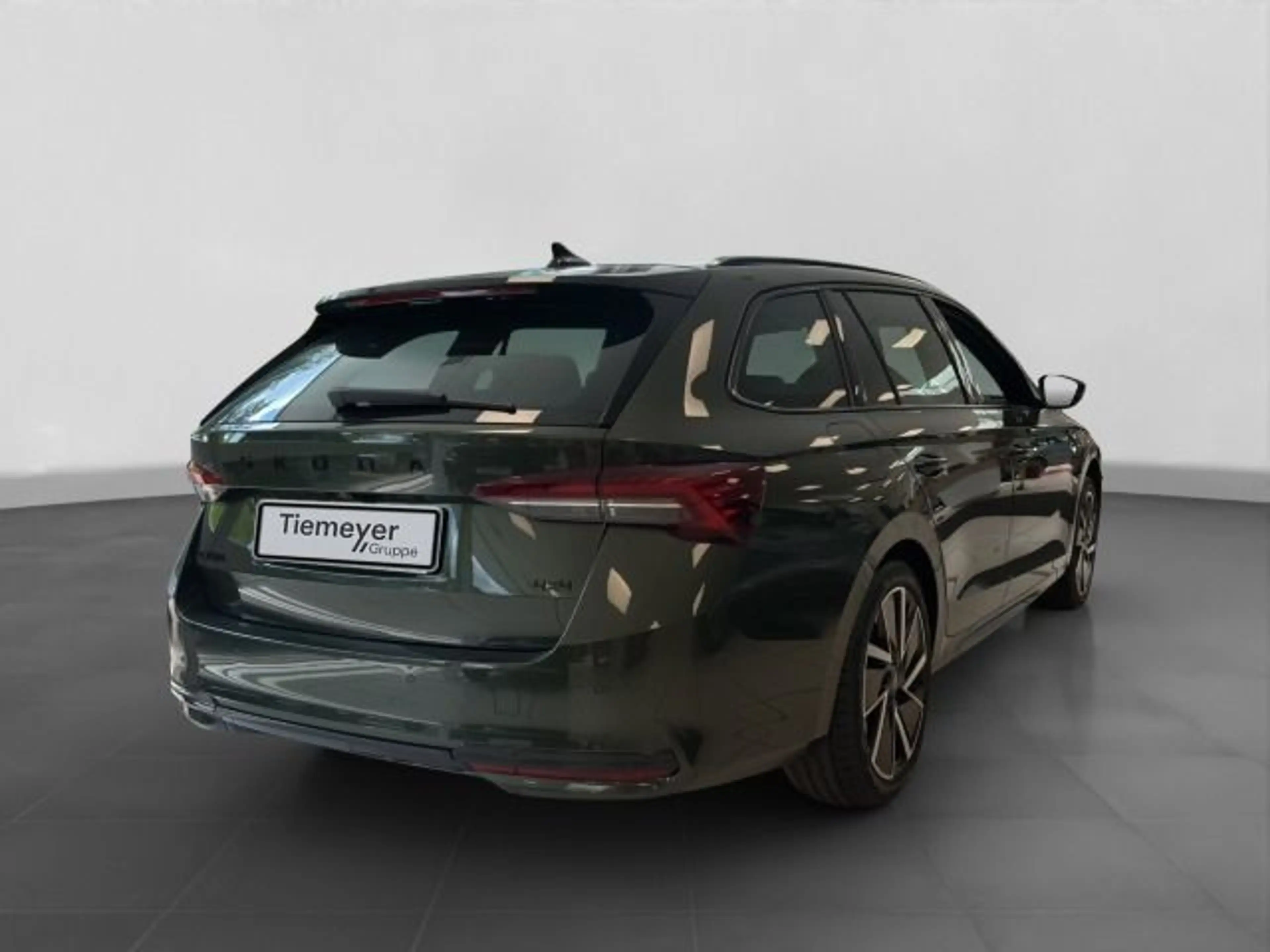 Skoda Octavia Combi 2.0 TSI DSG 4x4 SPORTLINE LED PDC — photo 3