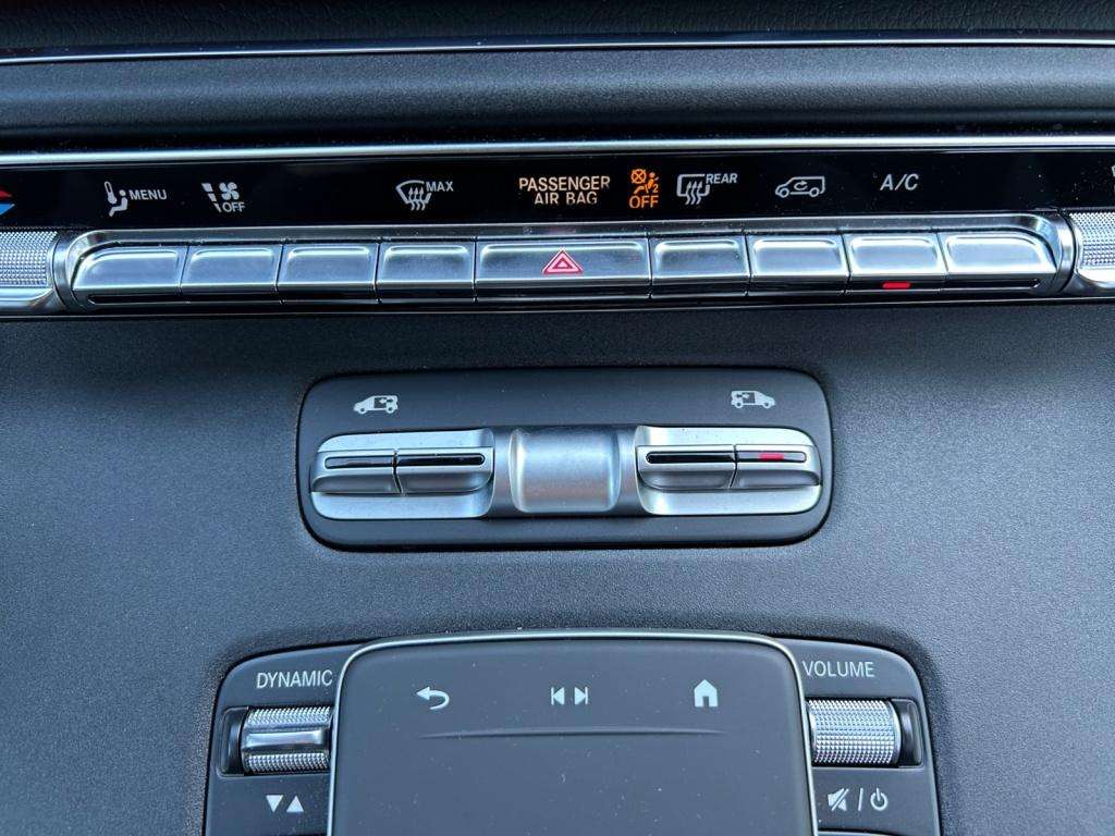 Mercedes-Benz V 220