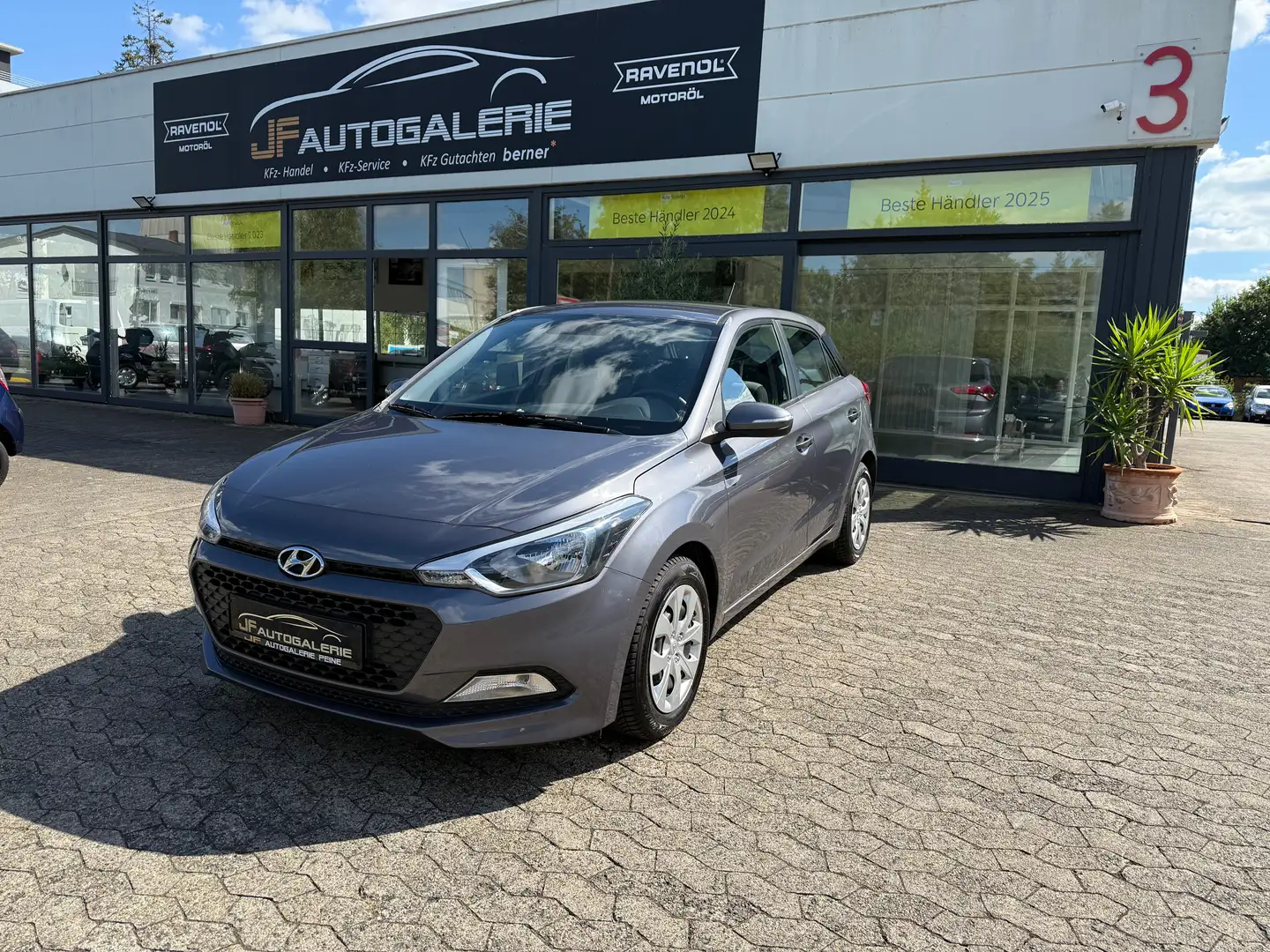 Hyundai i20 Pure"1.HAND"Klima"TÜV/NEU"12MonateGarantie" Gris - 1
