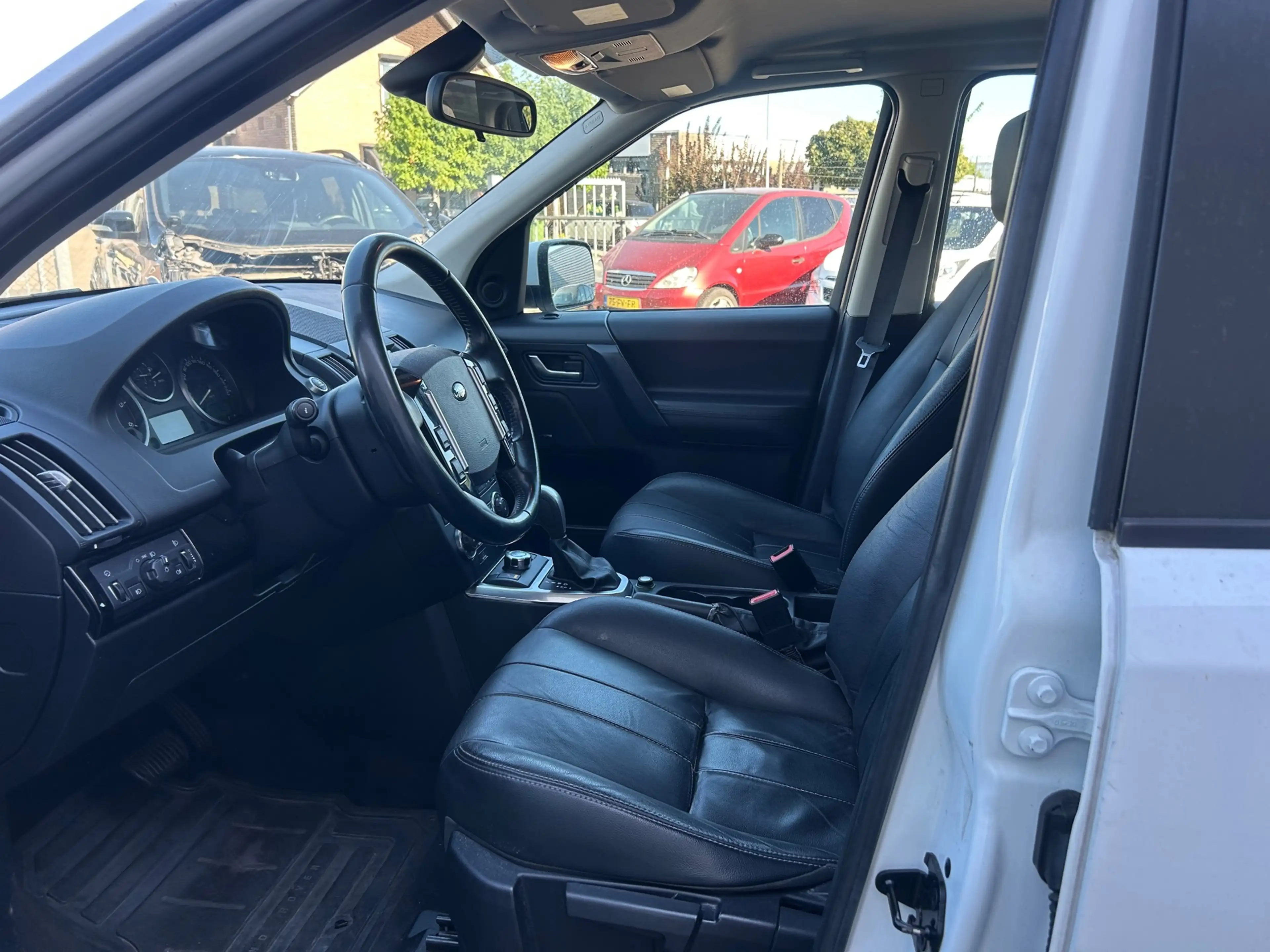 Land Rover Freelander 2.2 SD4 SE | LEER | AUTOM | NAVI | 4x4 | — photo 10