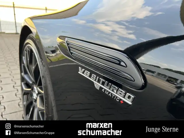Mercedes-Benz SL view 7