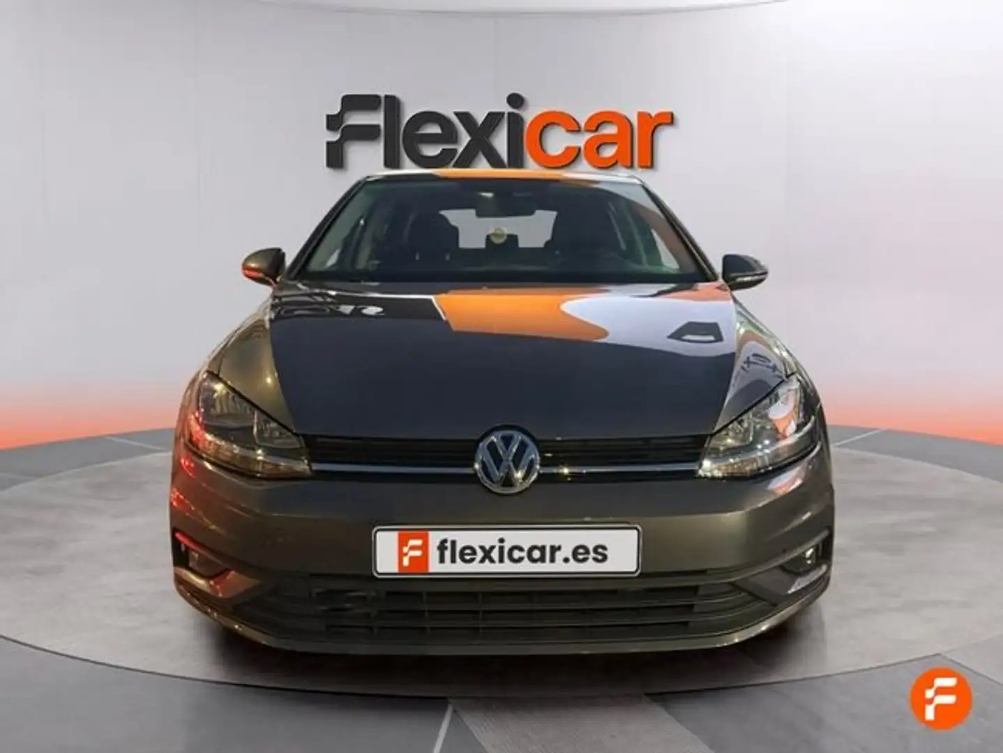 Volkswagen Golf 1.6TDI Business and Navi Ed. DSG7 85kW Gris - 2