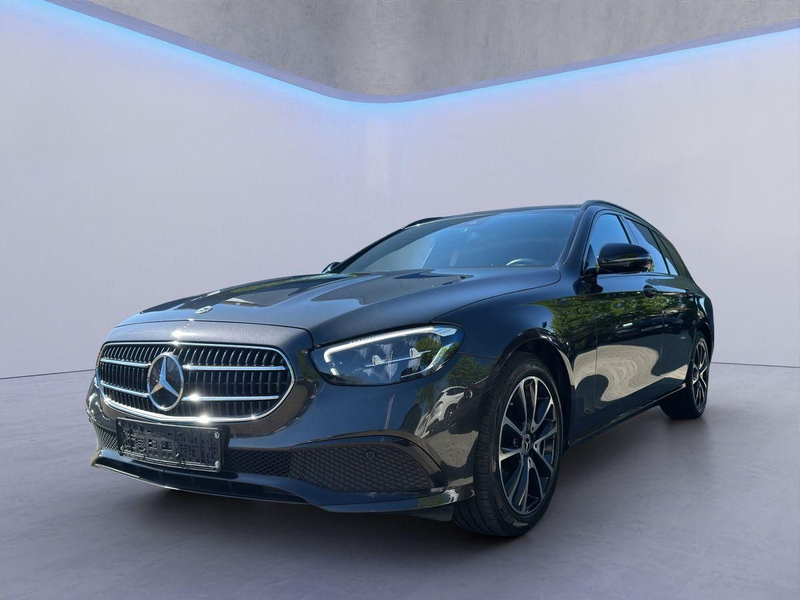 Mercedes-Benz E 300 d 4Matic Avantgarde LED/AHK/MBUX/SHZ/ACC