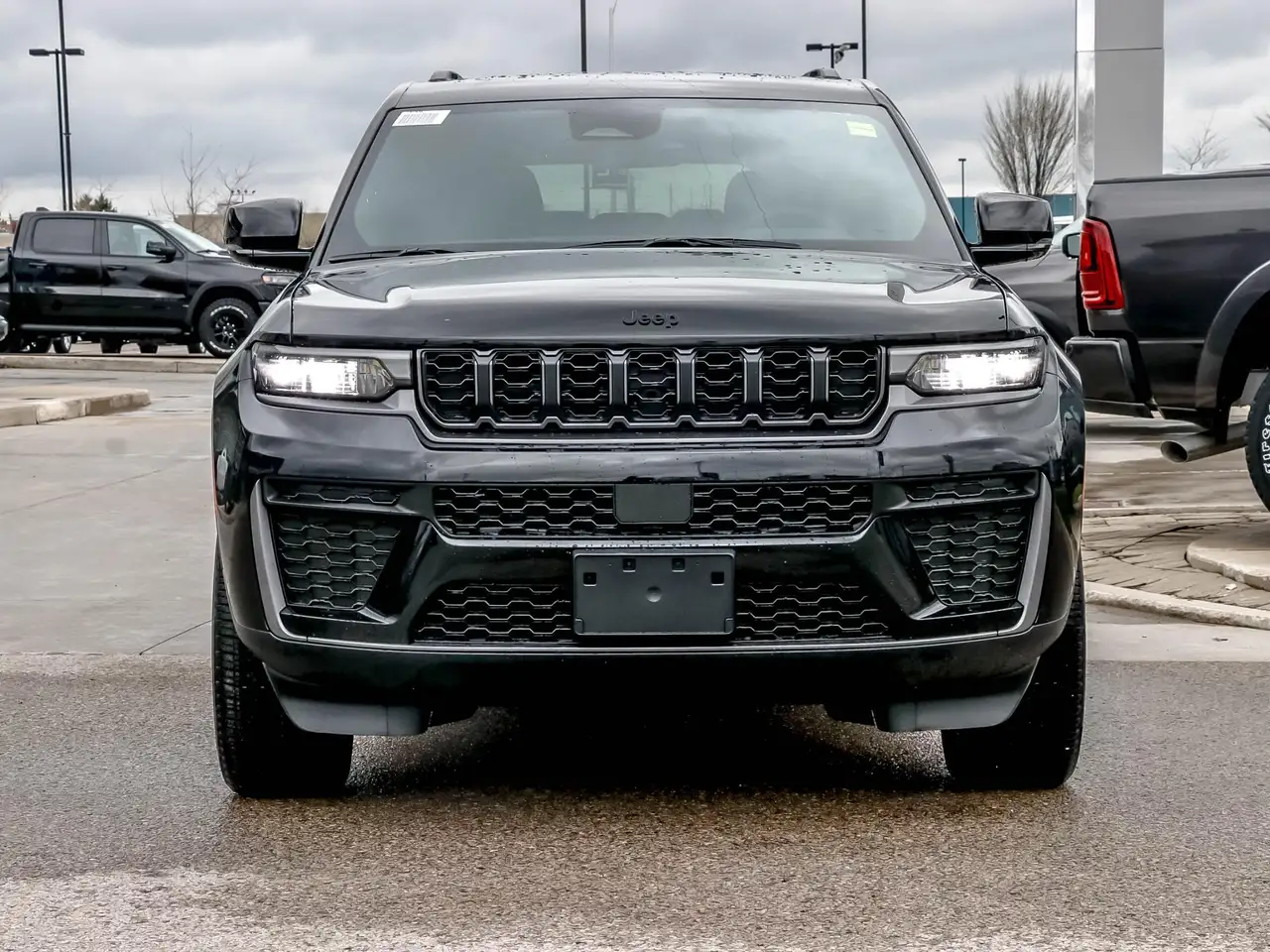 Jeep Grand Cherokee снимка Jeep Grand Cherokee