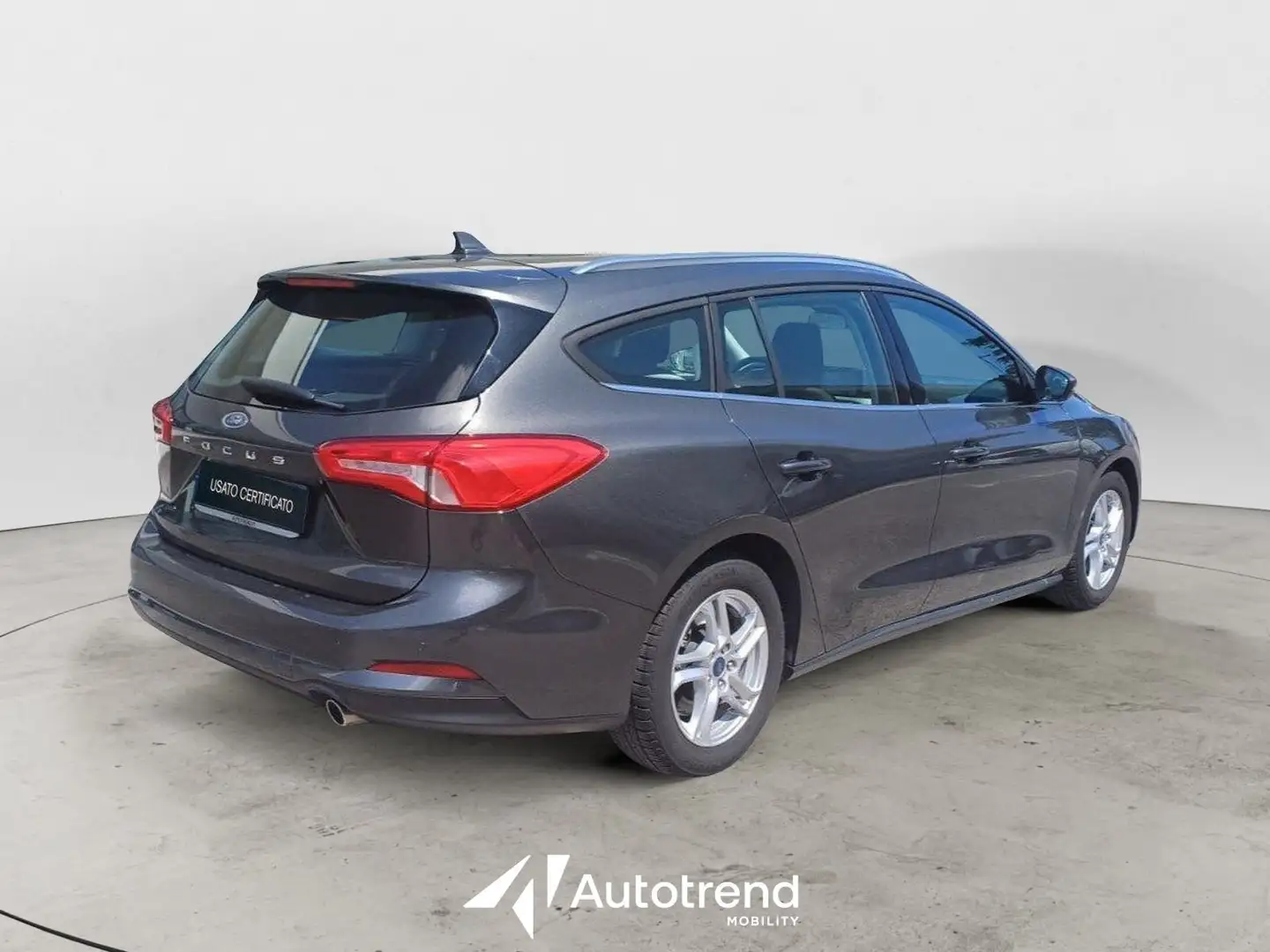 Ford Focus 1.5 EcoBlue 120 CV SW NAVI Business Grau - 2