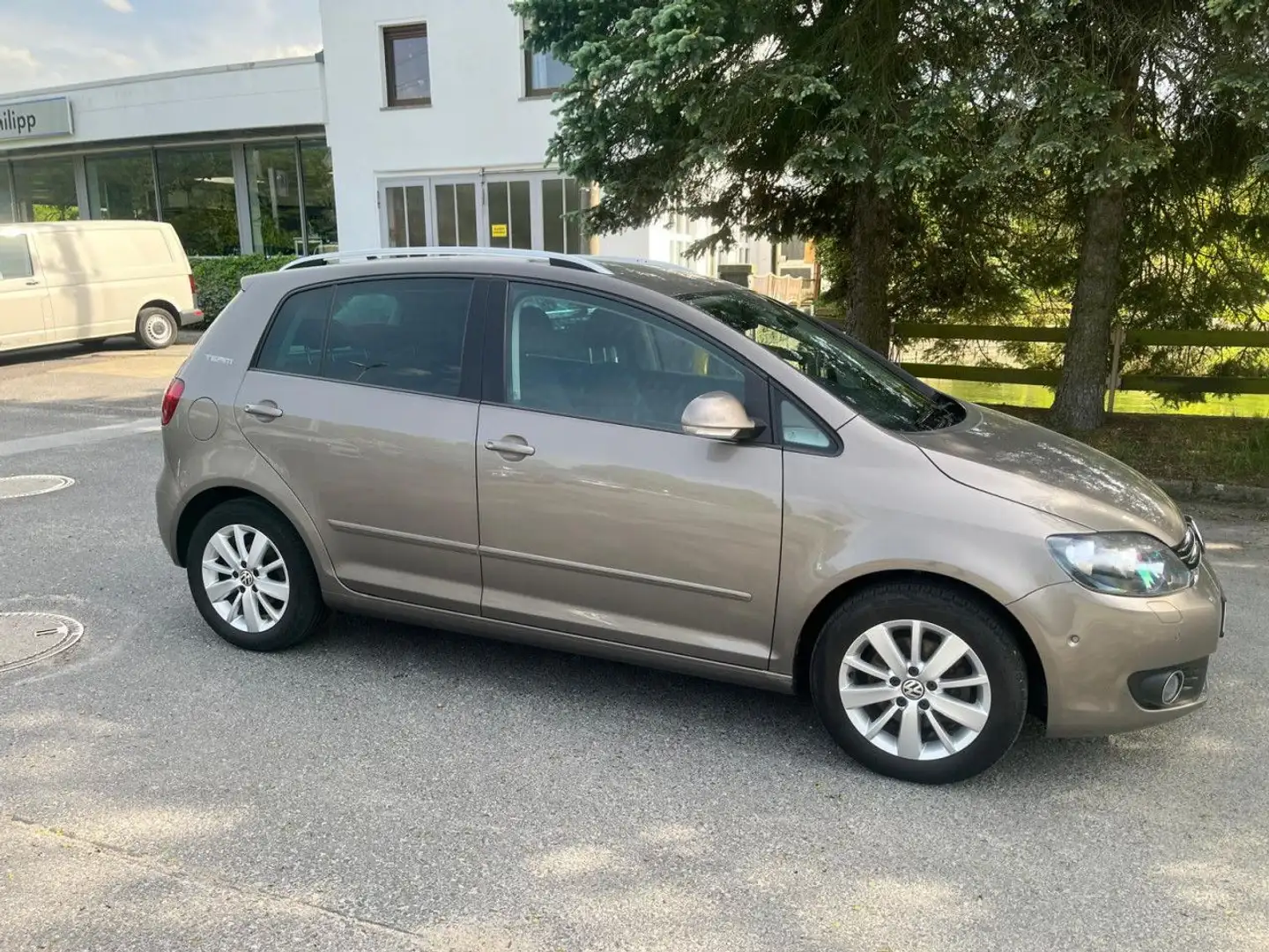 Volkswagen Golf Plus 1.4 TSI Comfortline Marrón - 2