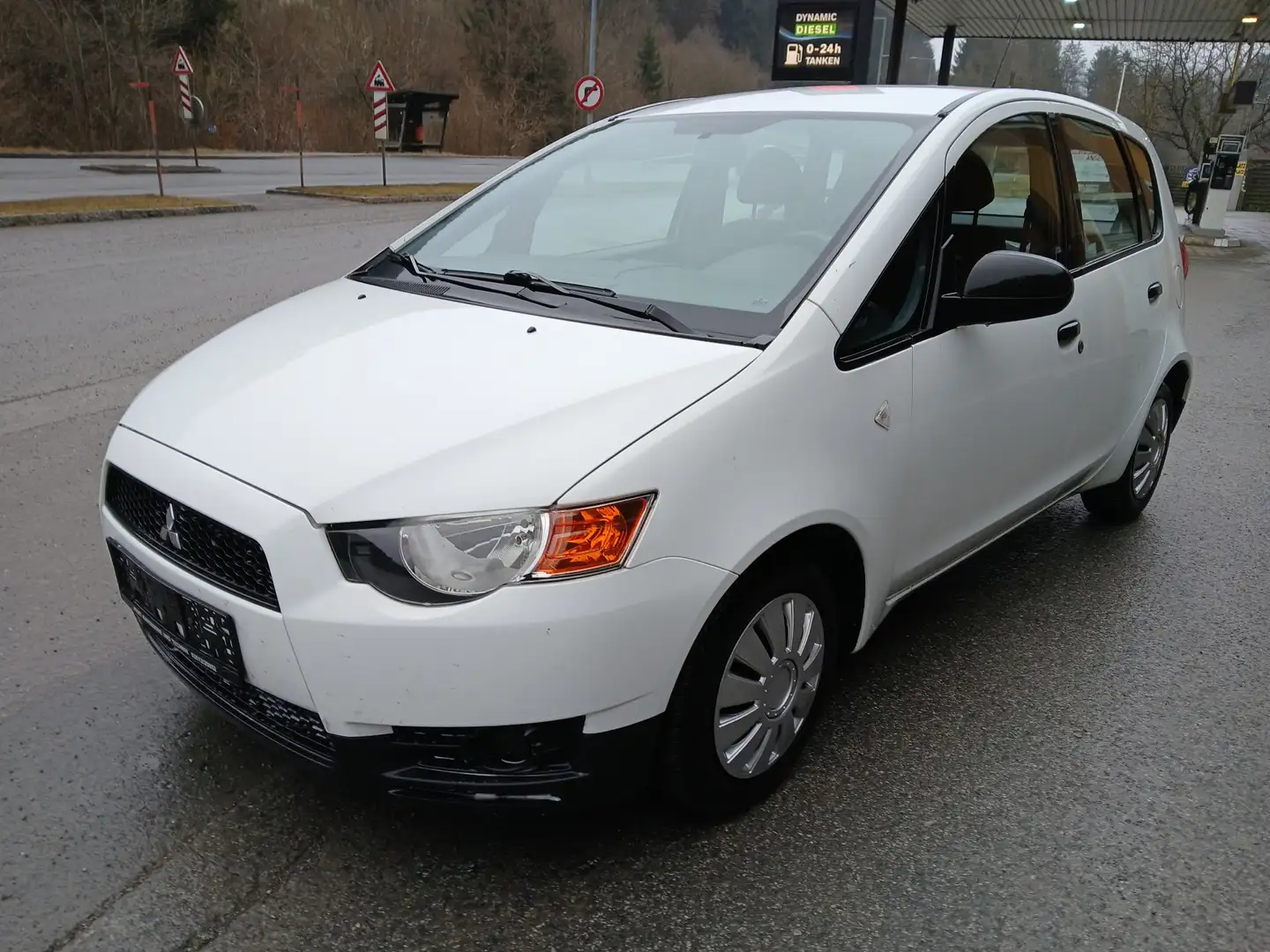 Mitsubishi Colt 5dr 1,1 MPI Austria Edition - 1