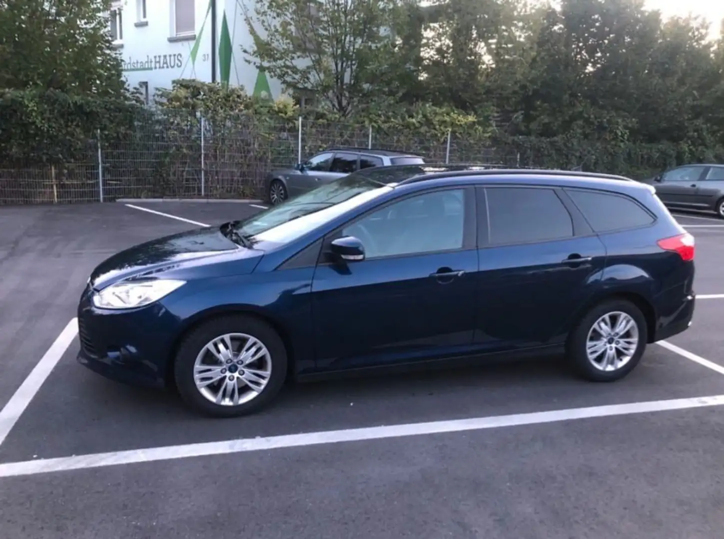 Ford Focus Turnier 2.0 TDCi DPF Aut. Titanium - 2