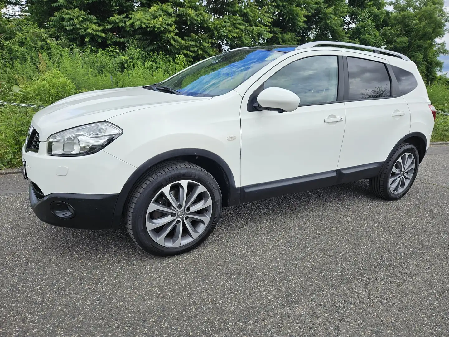 Nissan Qashqai+2 Tekna 4X4 Navi* 360° Kamera* Panorama* 7Sitzer* Wit - 1
