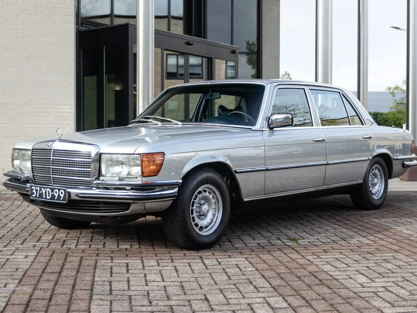 Mercedes-Benz 450 450 SEL 6.9 Zilver - 1
