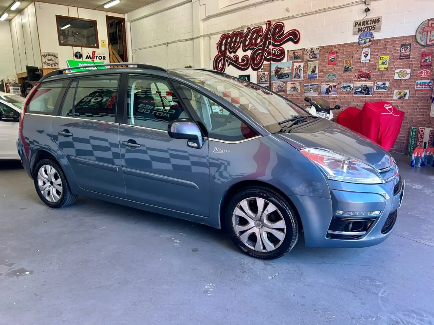 Citroen C4 Grand Picasso 1.6HDI Business 5pl. Gris - 2