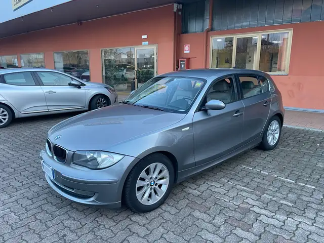 BMW 118 118d cat 5 porte Futura DPF Pelle